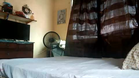 Snapshot of freakjawn1992 chatting on 12.20.24 FreakJawn online show from 12.20.24