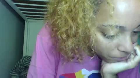 Snapshot of freakjawn1992 chatting on 01.02.25 FreakJawn online show from 01.02.25