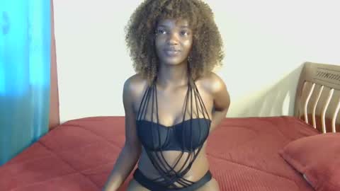 Snapshot of freakky_nessa chatting on 02.01.25 Nessa-Independent model online show from 02.01.25