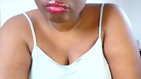 Snapshot of freaky08 chatting on 10.04.25 freaky08 online show from 10.04.25