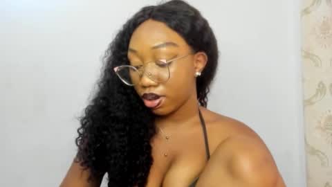 Snapshot of freaky_ebonygirl chatting on 10.02.25 Freaky ebonygirl online show from 10.02.25