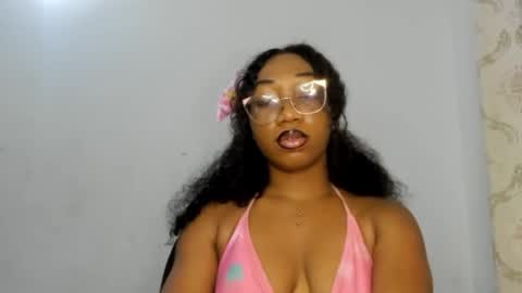 Snapshot of freaky_ebonygirl chatting on 10.04.25 Freaky ebonygirl online show from 10.04.25