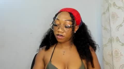 Snapshot of freaky_ebonygirl chatting on 10.08.25 Freaky ebonygirl online show from 10.08.25