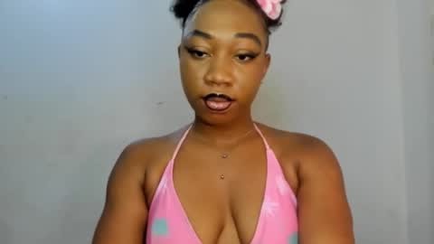 Snapshot of freaky_ebonygirl chatting on 10.15.25 Freaky ebonygirl online show from 10.15.25