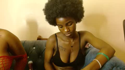 Snapshot of freaky_shamzzy chatting on 09.22.25 shamika online show from 09.22.25