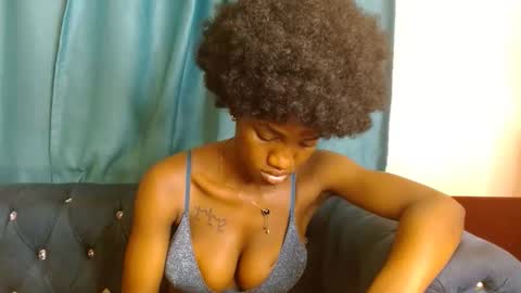 Snapshot of freaky_shamzzy chatting on 09.23.25 shamika online show from 09.23.25