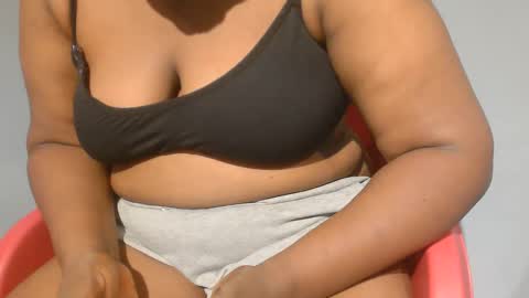 freaky slut5 online show from 11.18.25