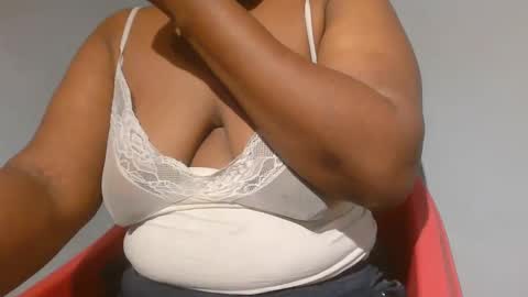 freaky slut5 online show from 11.23.25