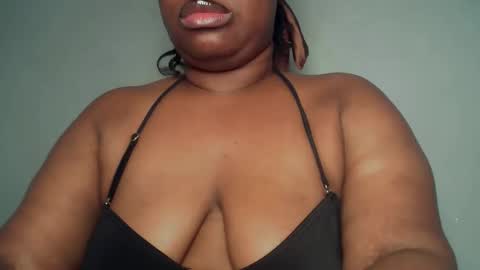 freaky slut5 online show from 04.29.26