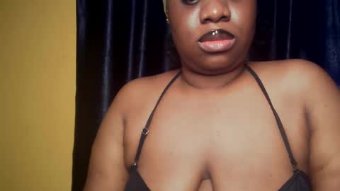 freaky slut5 online show from 05.31.26