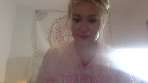 Snapshot of freakymadison chatting on 05.08.26 freakymadison online show from 05.08.26