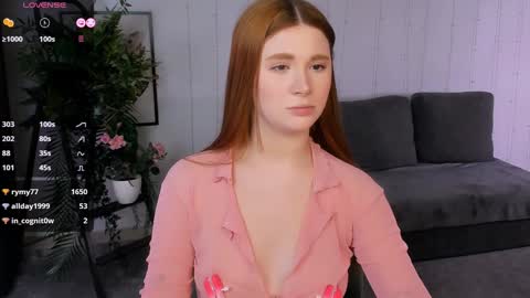 Snapshot of freckle_diyana chatting on 01.19.25 Diyana online show from 01.19.25