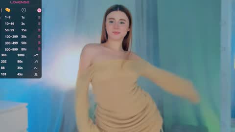 Snapshot of freckle_diyana chatting on 01.22.25 Diyana online show from 01.22.25