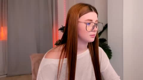 Snapshot of freckle_diyana chatting on 01.26.25 Diyana online show from 01.26.25