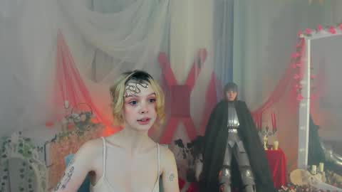 Snapshot of freckle_diyana chatting on 02.15.25 Diyana online show from 02.15.25