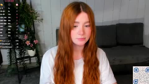 Snapshot of freckle_diyana chatting on 02.28.25 Diyana online show from 02.28.25