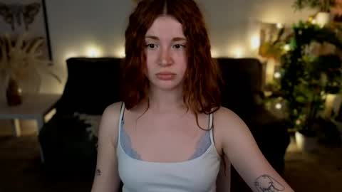 Snapshot of freckle_diyana chatting on 06.09.26 Diyana online show from 06.09.26