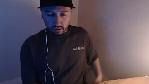 Snapshot of fred_555 chatting on 09.15.25 fred_555 online show from 09.15.25