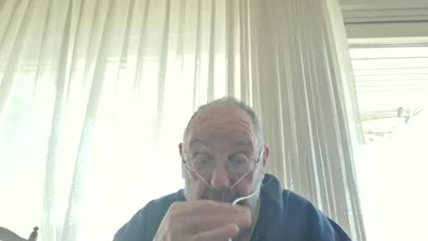Snapshot of fredaldavid chatting on 05.13.26 David Fredal online show from 05.13.26