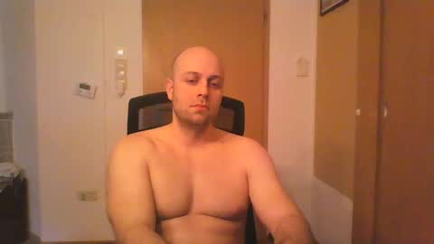 Snapshot of freddow chatting on 01.02.25 freddow online show from 01.02.25