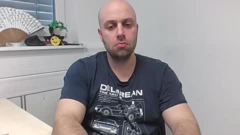 Snapshot of freddow chatting on 02.06.25 freddow online show from 02.06.25