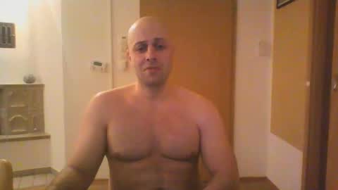 Snapshot of freddow chatting on 03.02.25 freddow online show from 03.02.25