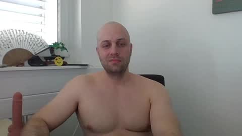 Snapshot of freddow chatting on 03.06.25 freddow online show from 03.06.25