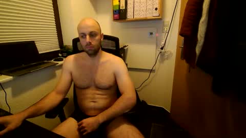 Snapshot of freddow chatting on 11.04.25 freddow online show from 11.04.25