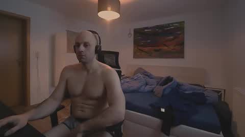 Snapshot of freddow chatting on 03.05.26 freddow online show from 03.05.26