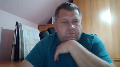 Snapshot of freeboy80180 chatting on 11.18.25 freeboy80180 online show from 11.18.25