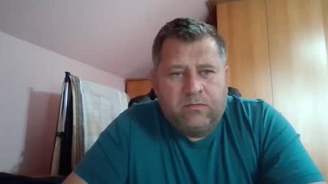 Snapshot of freeboy80180 chatting on 11.20.25 freeboy80180 online show from 11.20.25