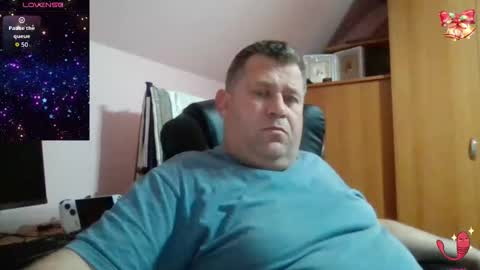 Snapshot of freeboy80180 chatting on 12.21.25 freeboy80180 online show from 12.21.25