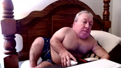 Snapshot of freemysoul4748 chatting on 12.18.25 Cute Lil Man online show from 12.18.25