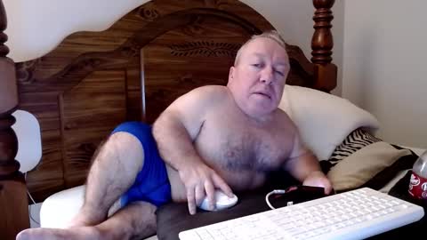 Snapshot of freemysoul4748 chatting on 01.11.26 Cute Lil Man online show from 01.11.26