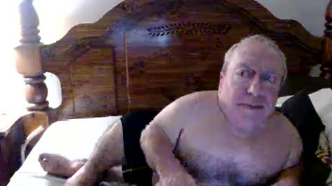 Cute Lil Man online show from 04.16.26