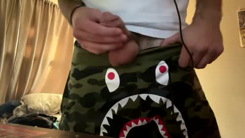 Snapshot of freezeskiii chatting on 09.24.25 freezeskiii online show from 09.24.25