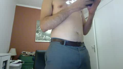 Snapshot of frenchhorny91 chatting on 08.05.26 Frenchhorny91 online show from 08.05.26