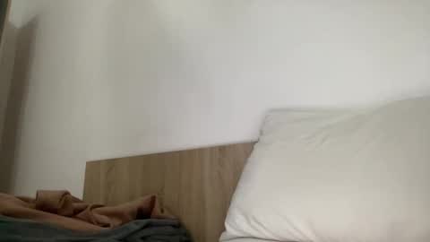 Snapshot of freshmanxxl chatting on 12.20.25 freshman imonyou98 online show from 12.20.25