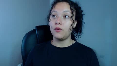 Snapshot of freud_x_louise1 chatting on 12.17.25 Louise online show from 12.17.25