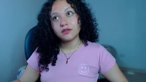 Snapshot of freud_x_louise1 chatting on 12.18.25 Louise online show from 12.18.25