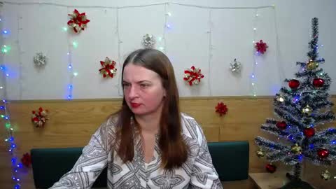Snapshot of freyadak chatting on 12.19.24 FreyaDak online show from 12.19.24