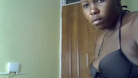 Snapshot of freyah_arie chatting on 02.21.26 sly online show from 02.21.26