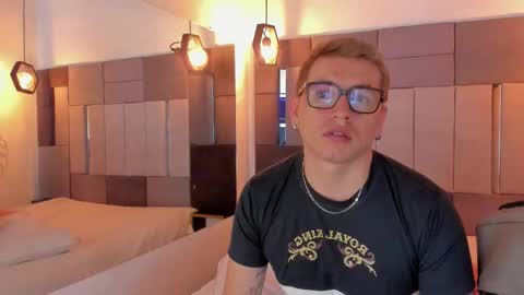  ALIS AND ALEX  online show from 01.14.26