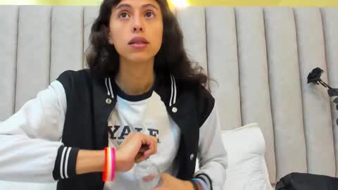 FREYA online show from 02.12.25