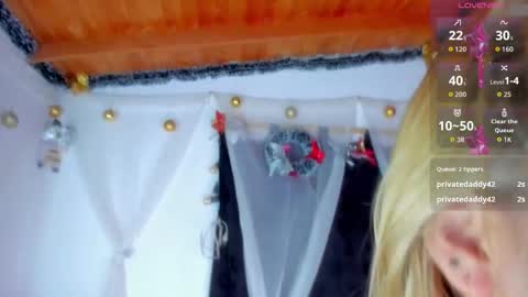 Snapshot of freydis18 chatting on 03.01.26 aura online show from 03.01.26