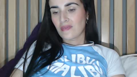 Snapshot of frida__x chatting on 12.27.24 Frida online show from 12.27.24