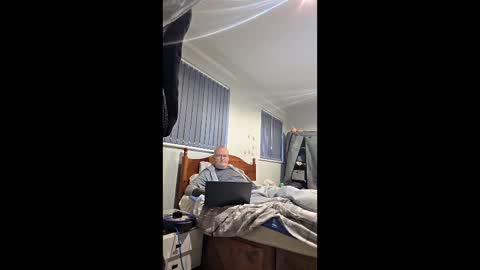 Snapshot of friendlydave528793 chatting on 12.16.25 friendlydave528793 online show from 12.16.25