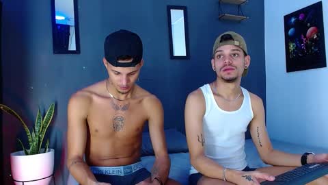 Snapshot of friendsofeverything_ chatting on 12.07.24 Adam y pitter online show from 12.07.24