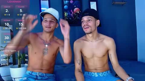 Snapshot of friendsofeverything_ chatting on 12.21.24 Adam y pitter online show from 12.21.24