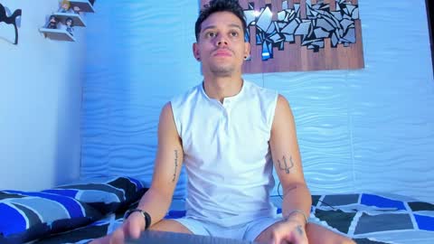 Snapshot of friendsofeverything_ chatting on 09.15.25 Adam y pitter online show from 09.15.25